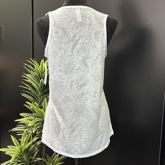 Marika Sheer White floral, sleeveless,scoop neck,soft comfy, athletic-casual - Picture 2 of 9